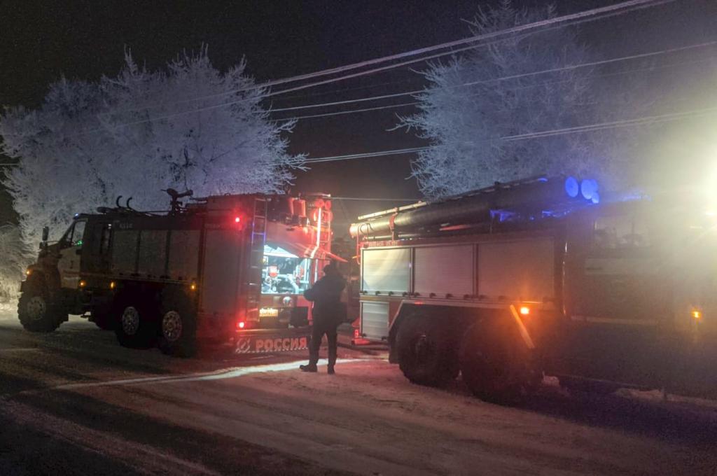 В Усть-Абаканском районе устанавливают причину пожара с гибелью трёх человек