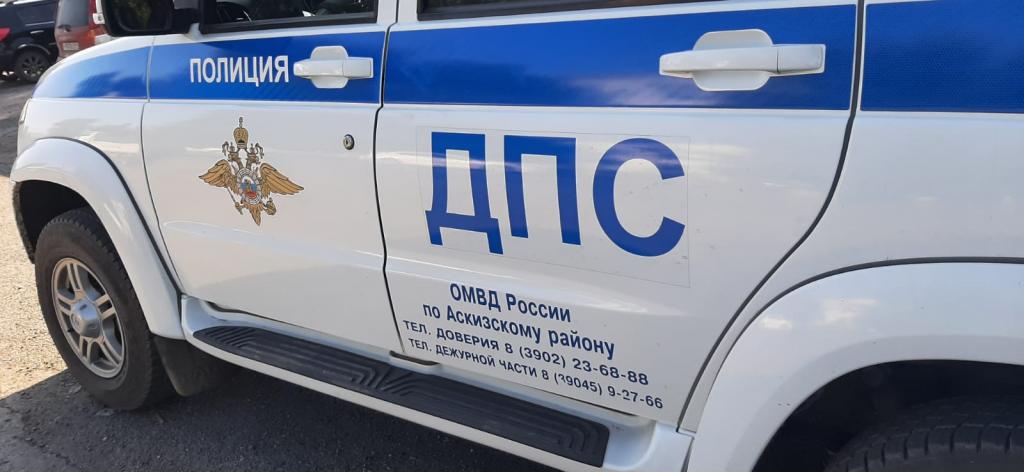 В Черногорске злоумышленник повредил автомобиль таксиста из-за того, что водитель отказал в поездке