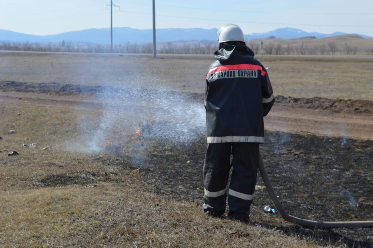 Оперативная пожарная обстановка: население призывают к бдительности в обращении с источниками огня