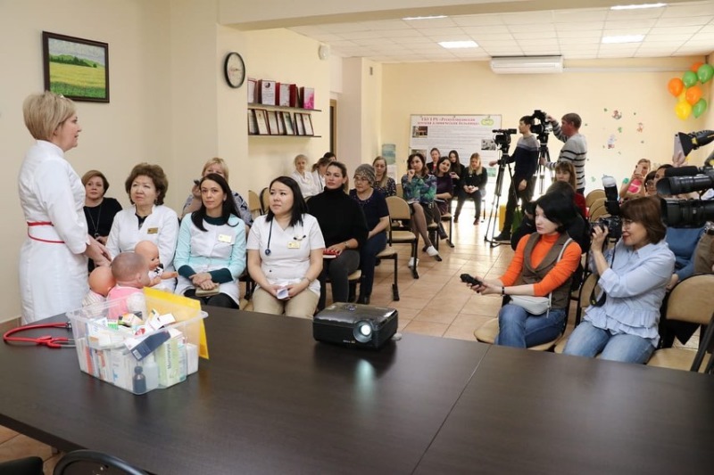 В Хакасии снова стартуют занятия для родителей «Доктор рядом!»