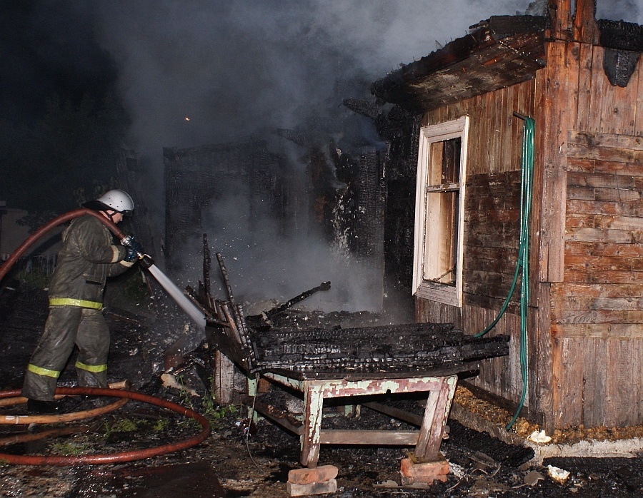Воскресный пожар в селе Таштып унес жизнь человека