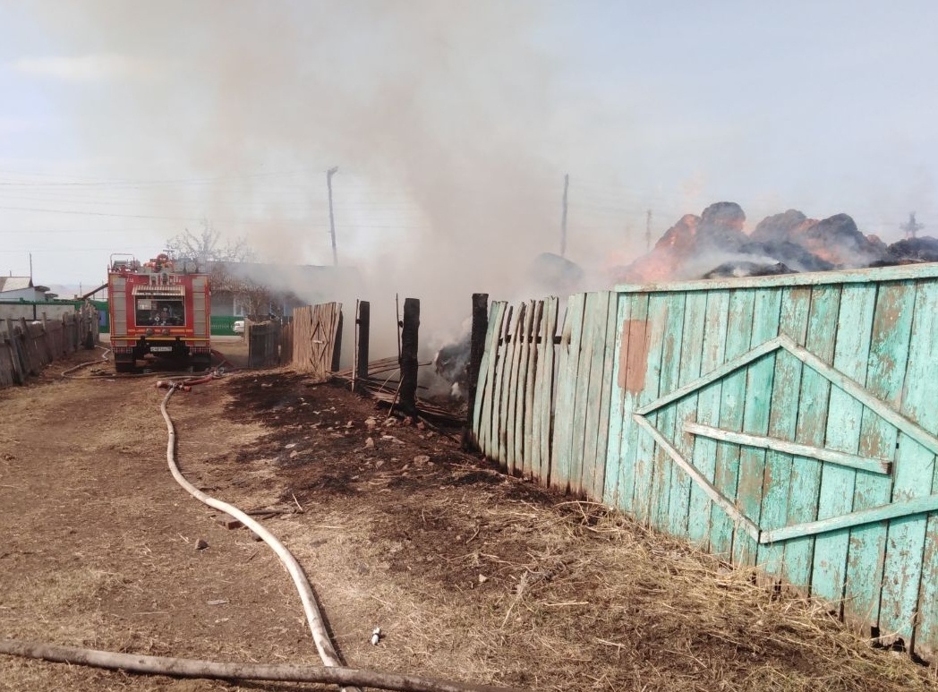 Детская шалость с огнем привела к пожару в Ширинском районе