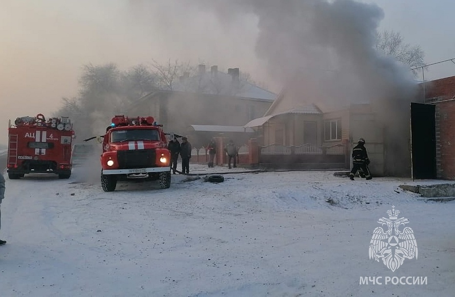 В Черногорске мужчина не ремонтировал печь 10 лет, в итоге получил пожар и ожоги