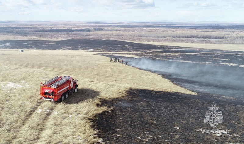 Больше половины пожаров в республике за минувшие сутки - палы сухой травы