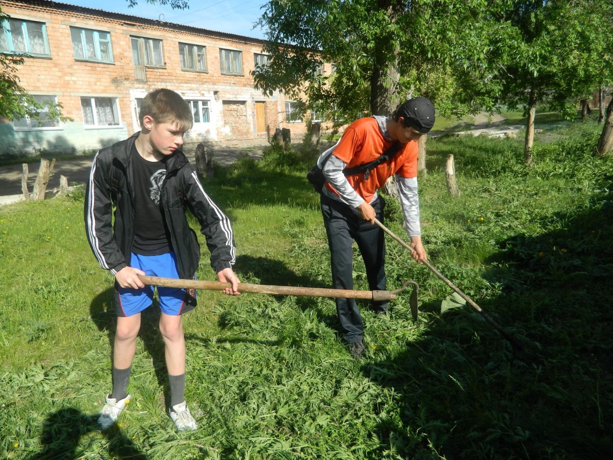 Центр занятости населения Хакасии направит несовершеннолетних на работу в летний период