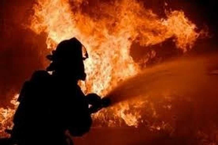 Огненные выходные: дома, автомобили и гостиница горели в Хакасии