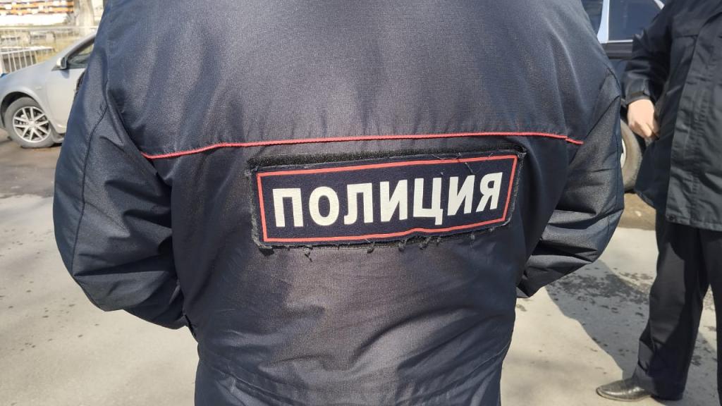 В Хакасии транспортные полицейские задержали жителя Усть-Абаканского района, который искал тайник с наркотиком 