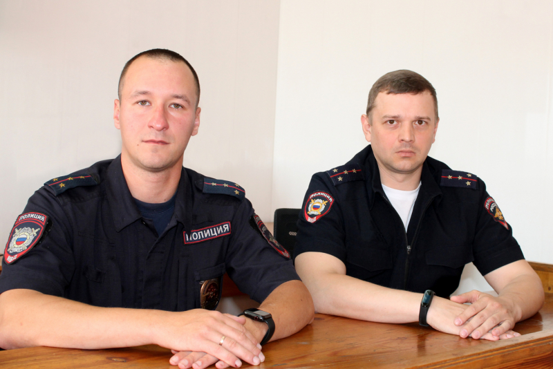 В Хакасии участковые уполномоченные полиции спасли мужчину, пострадавшего от сильной потери крови