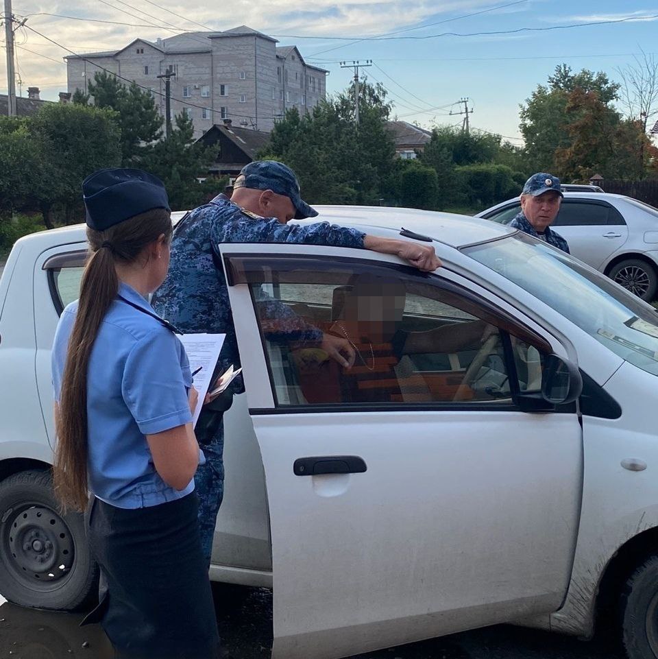 Судебные приставы помогли отцу погибшего велосипедиста  взыскать компенсацию морального вреда