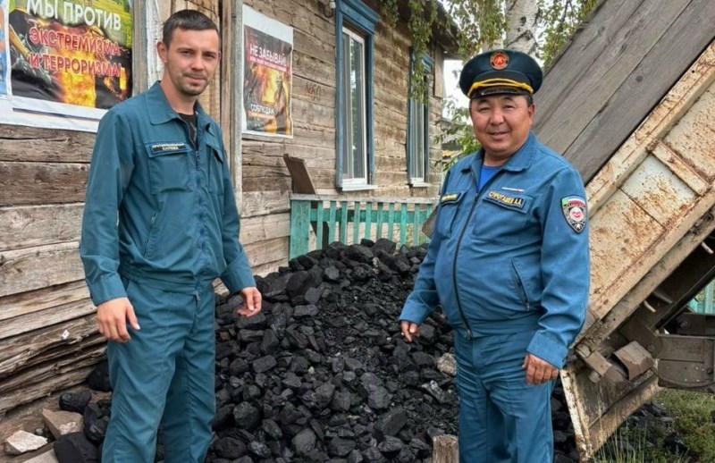 Маму троих сыновей, принимающих участие в СВО, обеспечили углем к зиме