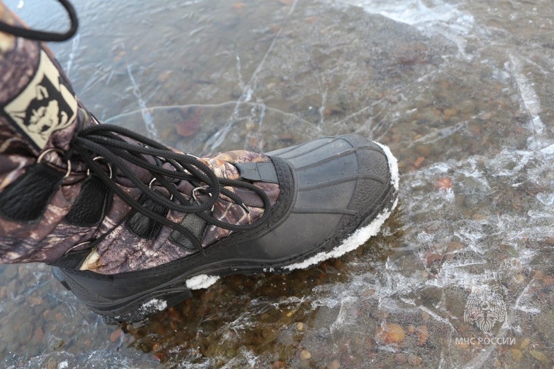 Первый лёд крайне опасен!