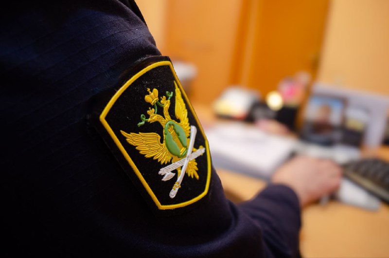 В Хакасии судебные приставы поставили точку в споре бывших супругов о проживании в доме